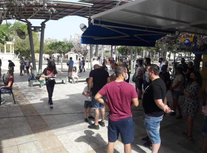 Σε 78 σημεία η δειγματοληψία για rapid test την Τετάρτη